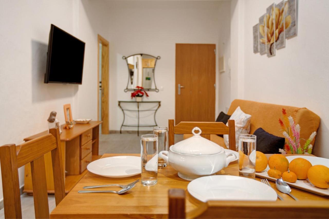 Arinaga Home *